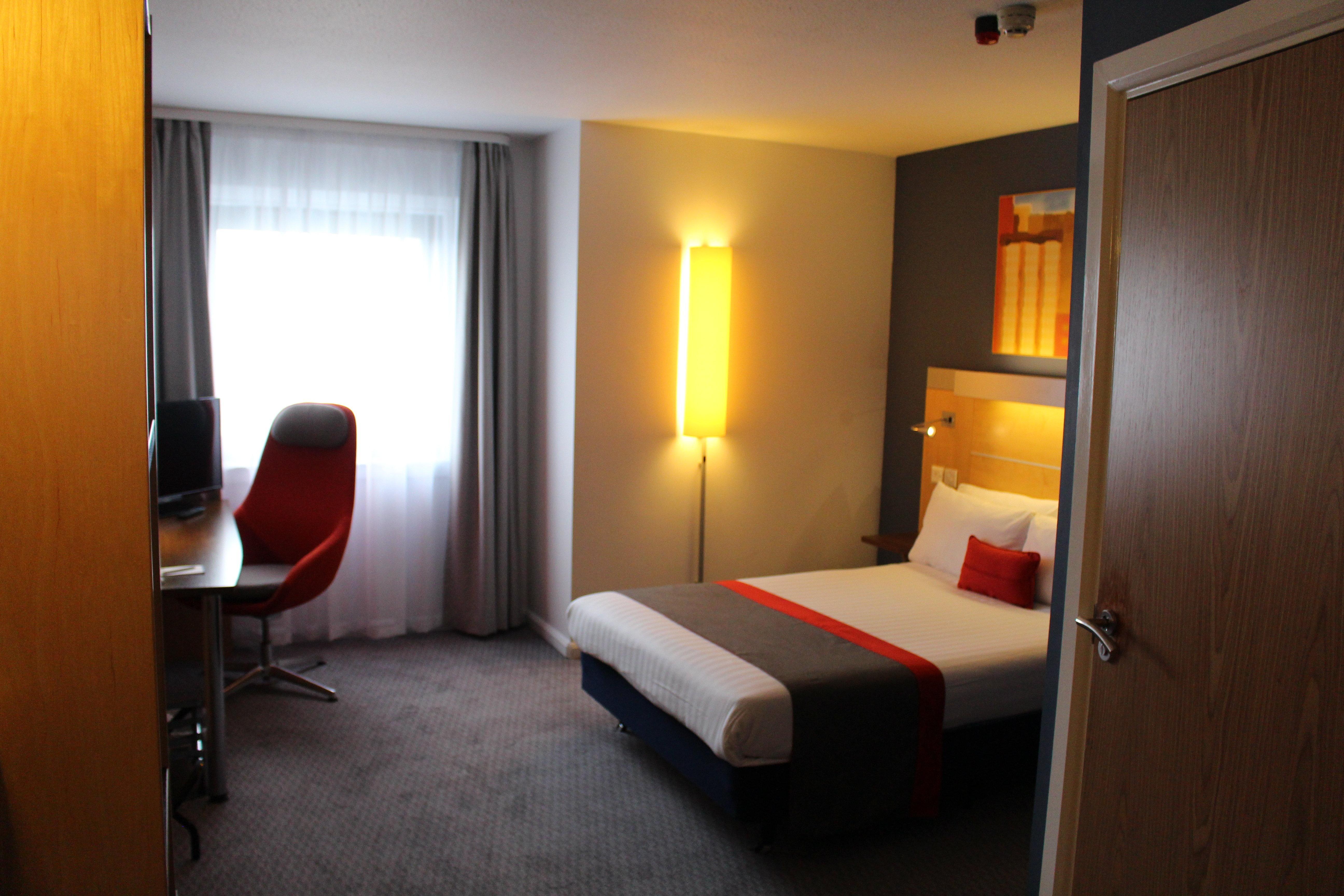 Holiday Inn Express London Croydon, An Ihg Hotel Buitenkant foto